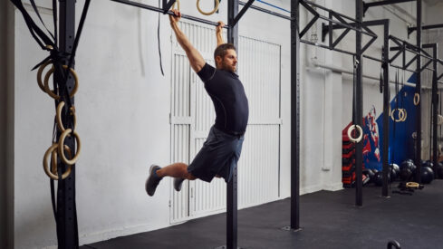 Become a High-Rep Pull-Up Master With the Kipping Pull-Up