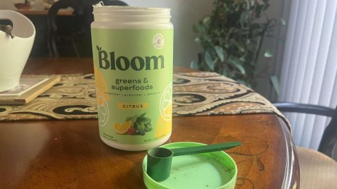 Bloom Greens Review (2024): An R.D. Gives an Honest Assessment 